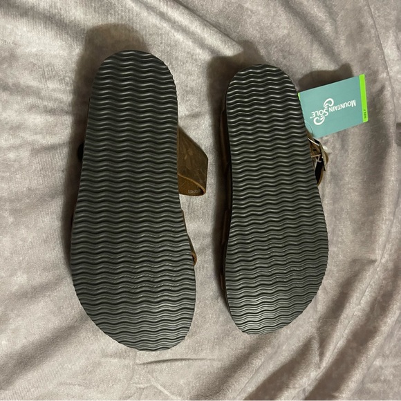 NWT Mountain Sole Women's Slip On Brown Birk Style Leather Sandals Size 7 - Picture 3 of 4